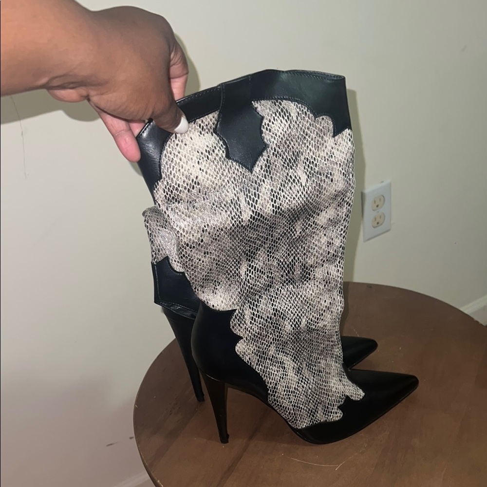 Shoe Dazzle Cowboy Boots Black and Gray Heeled Boots with Stiletto Elegance